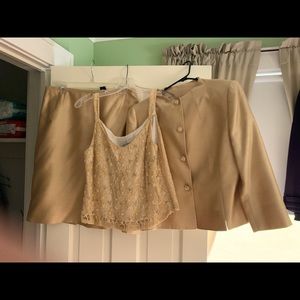 Suit, dressy 3 piece